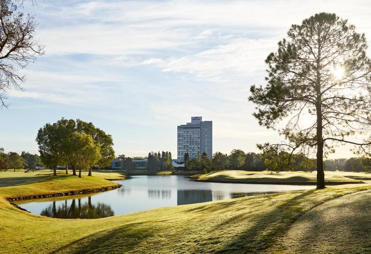Racv Royal Pines Resort Gold Coast Benowa Eksteriør billede The 18th hole at the 2007 PGA Championship