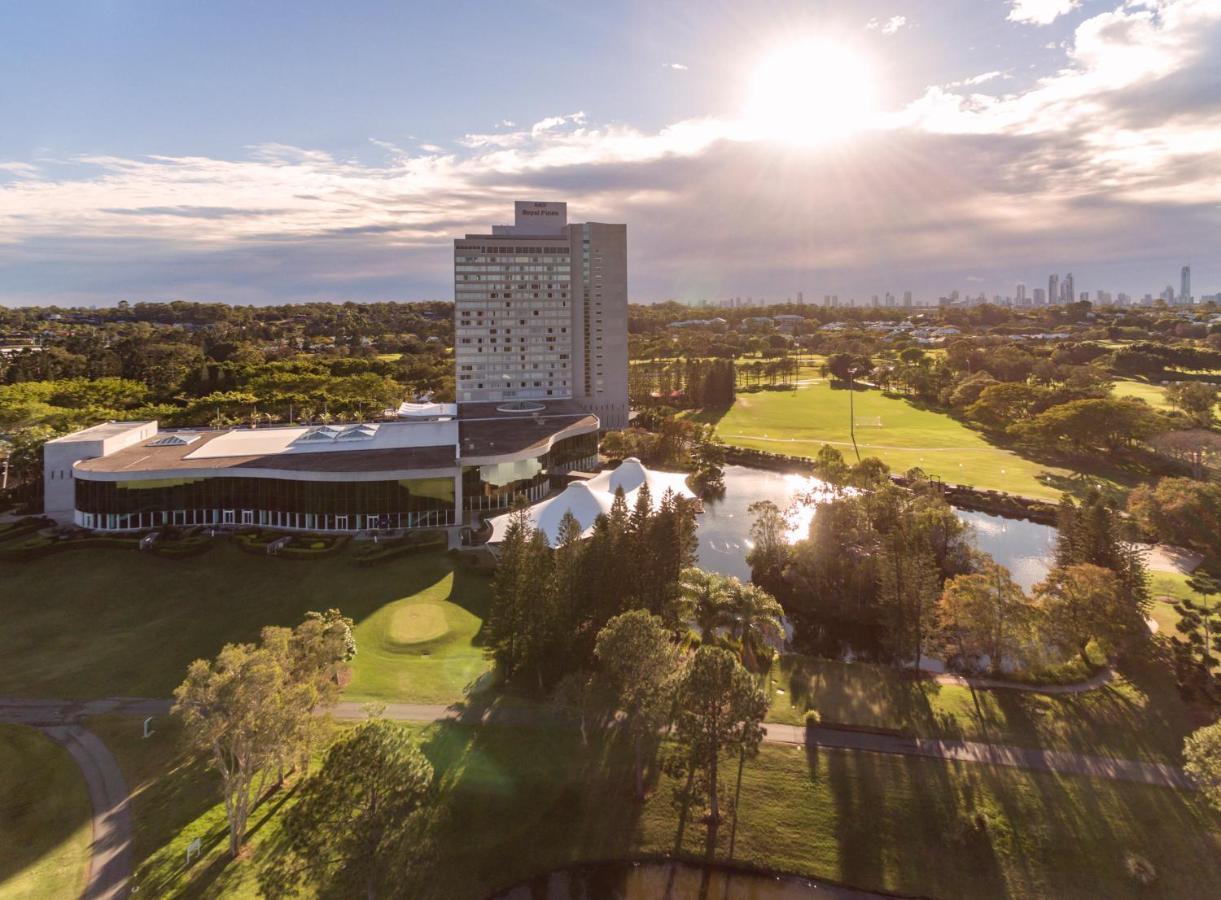 Racv Royal Pines Resort Gold Coast Benowa Eksteriør billede Aerial view of the hotel