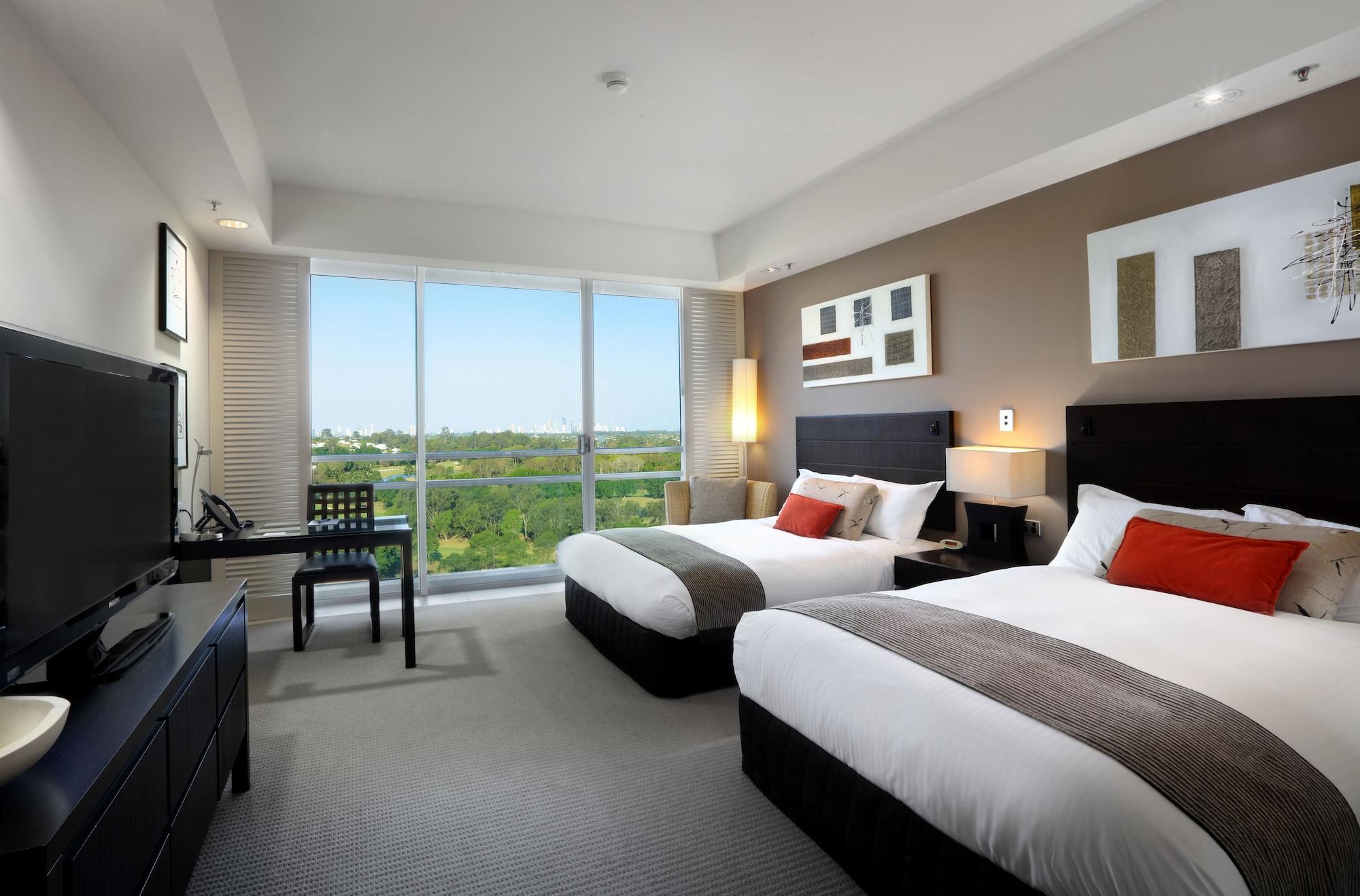 Racv Royal Pines Resort Gold Coast Benowa Eksteriør billede A typical guest room at the hotel
