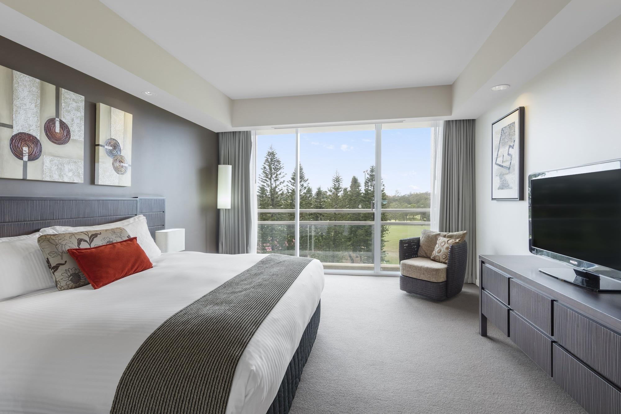 Racv Royal Pines Resort Gold Coast Benowa Eksteriør billede A bedroom at the hotel