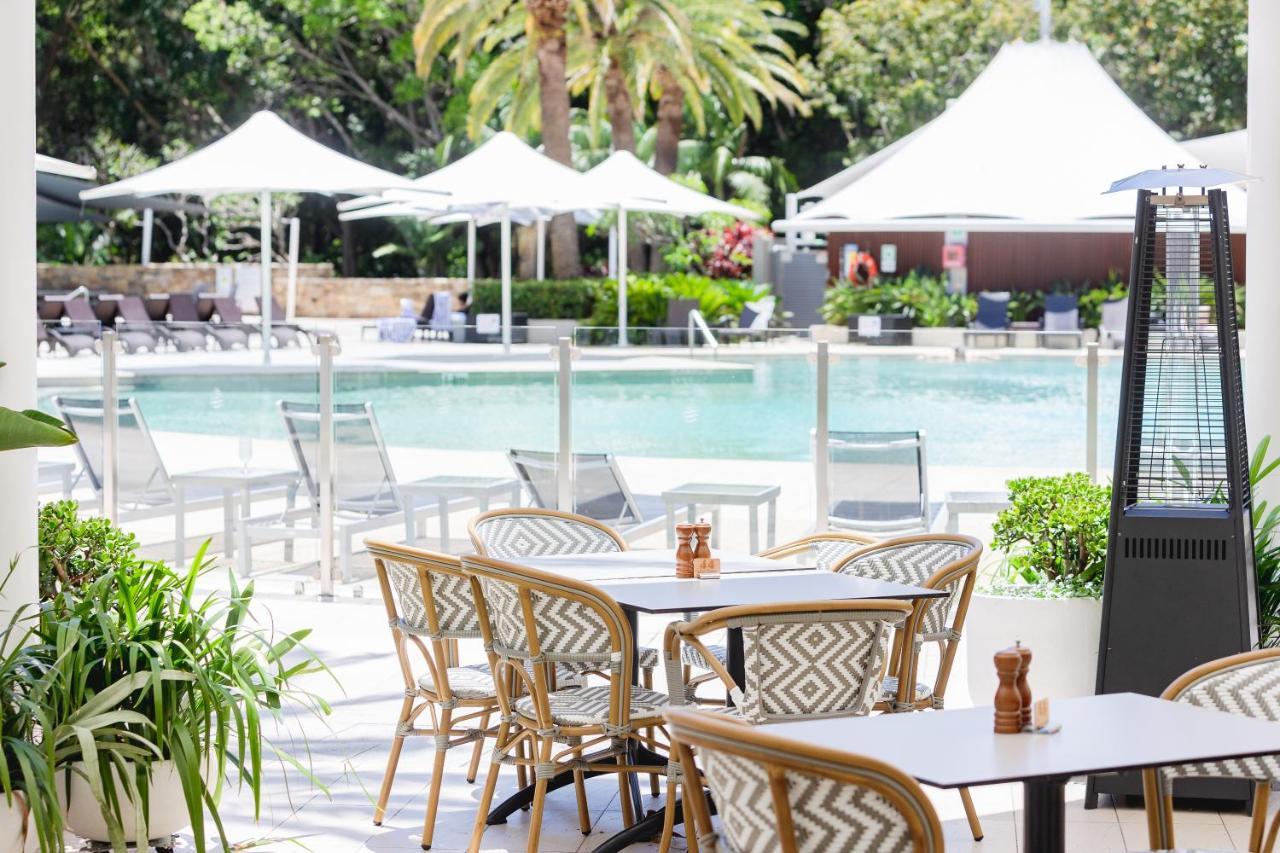 Racv Royal Pines Resort Gold Coast Benowa Eksteriør billede Poolside at the Hotel