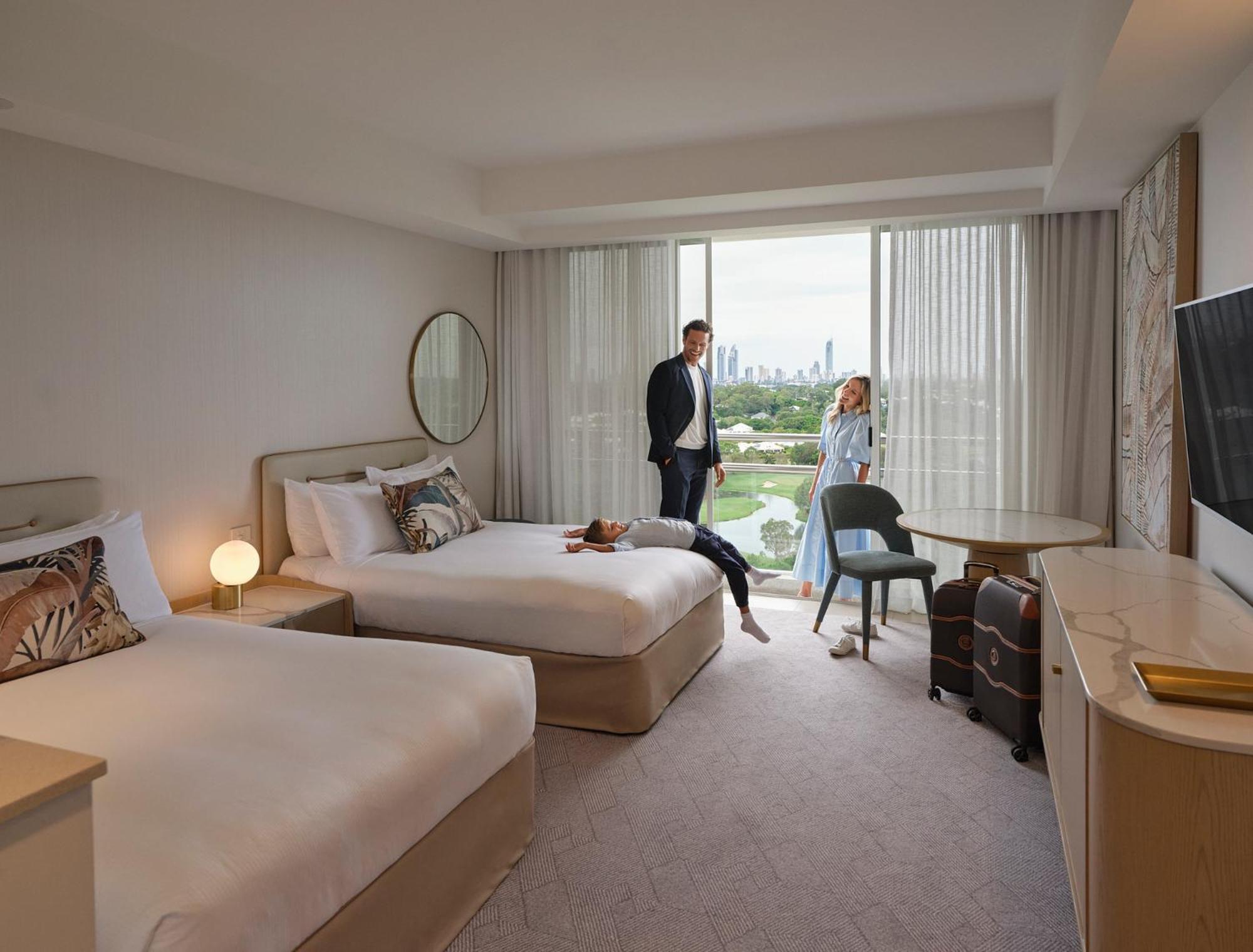 Racv Royal Pines Resort Gold Coast Benowa Eksteriør billede A guest room at the hotel